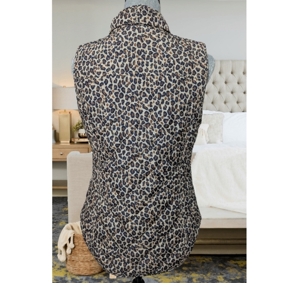 NWOT Crown Ivy Women's  vest/leopard/small - Picture 3 of 13